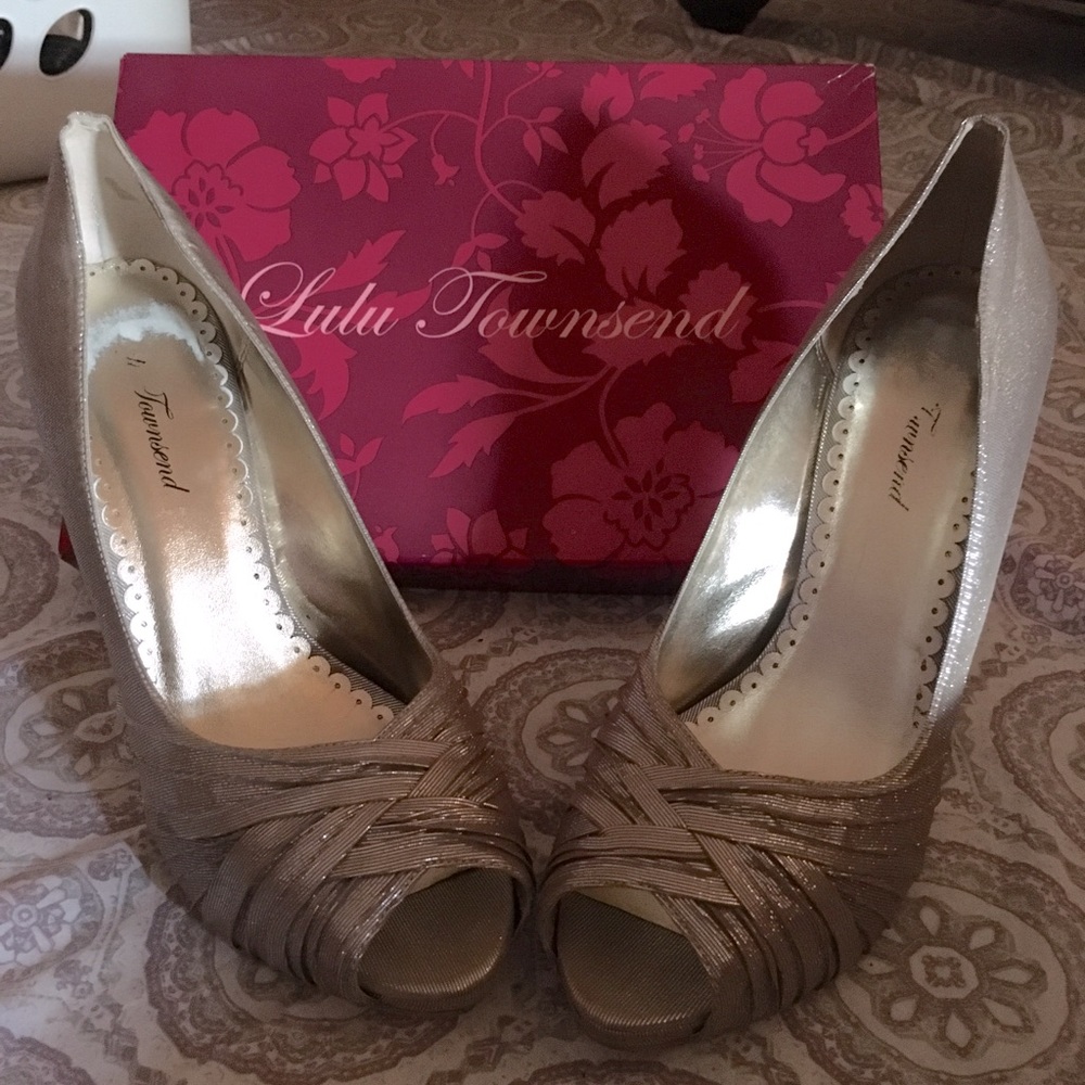 COPY - Light gold heels